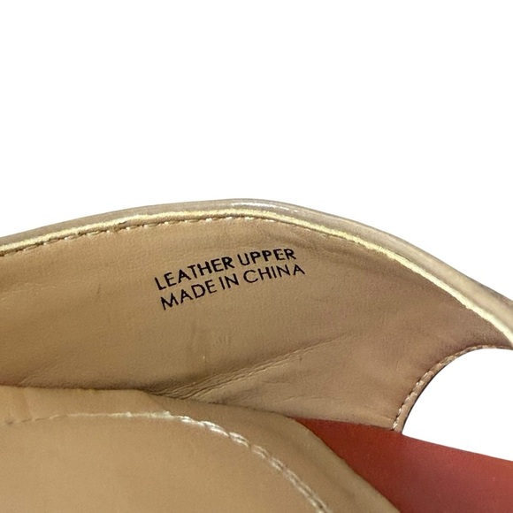 Tahari Fleur Womens Peep Toe Flats Tan Red White Ankle Strap Sandal 7.5M Leather - Picture 7 of 9